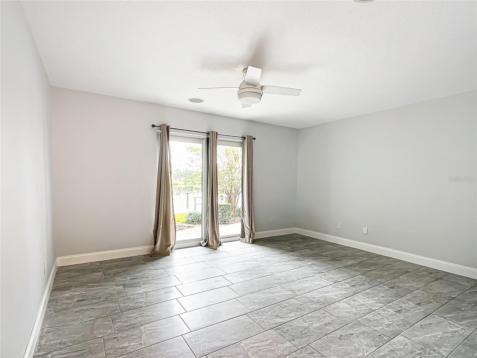 Image 29 of 49 For 11396 Bayshore Drive 44