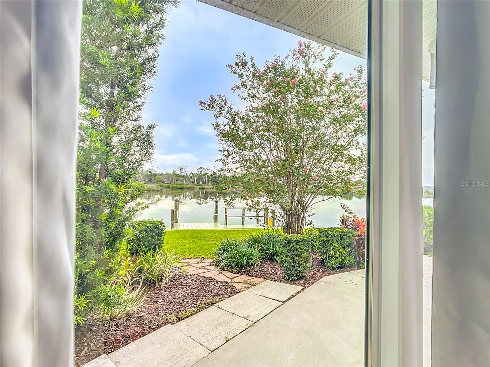 Image 30 of 49 For 11396 Bayshore Drive 44