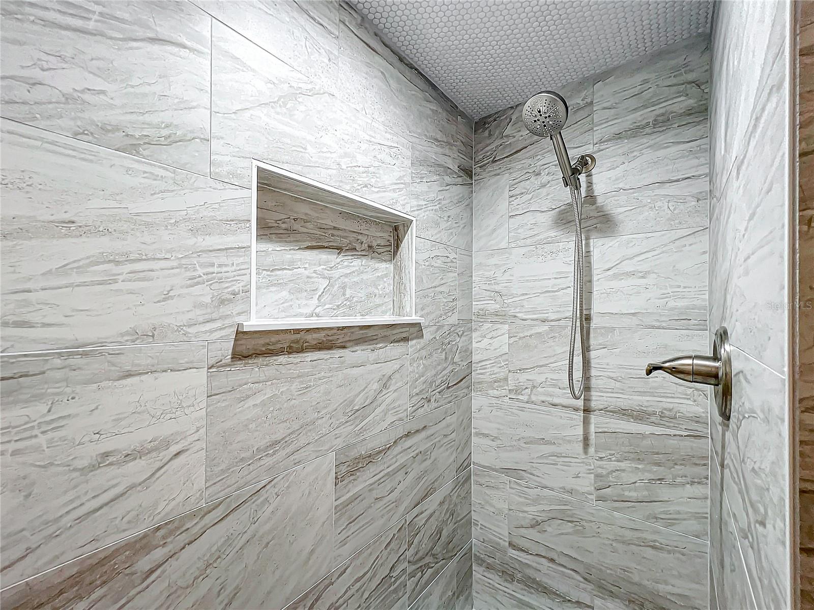Image 34 of 49 For 11396 Bayshore Drive 44