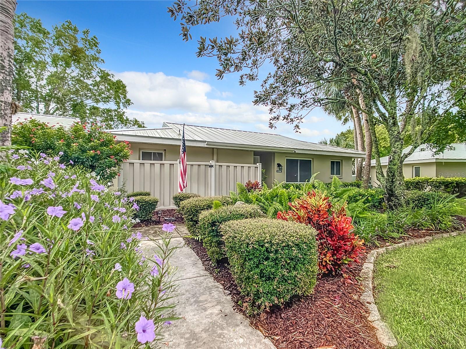 Image 4 of 49 For 11396 Bayshore Drive 44