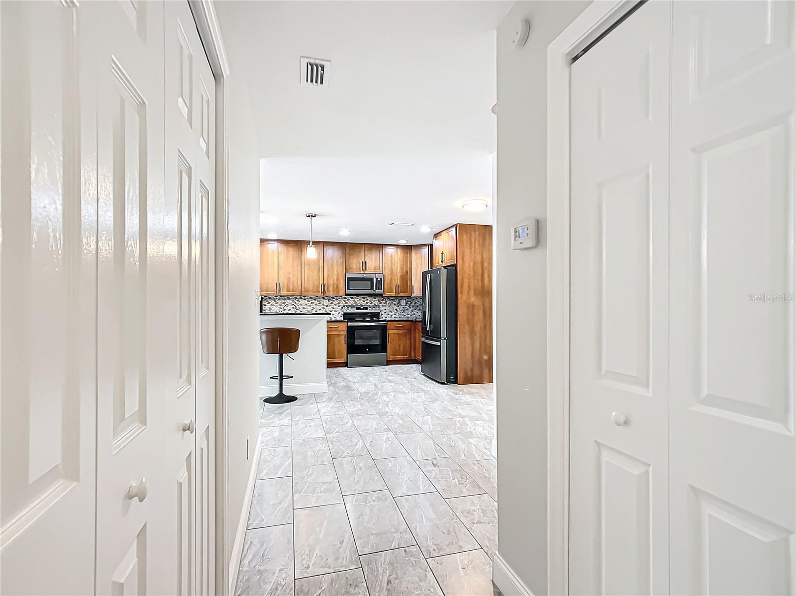 Image 9 of 49 For 11396 Bayshore Drive 44