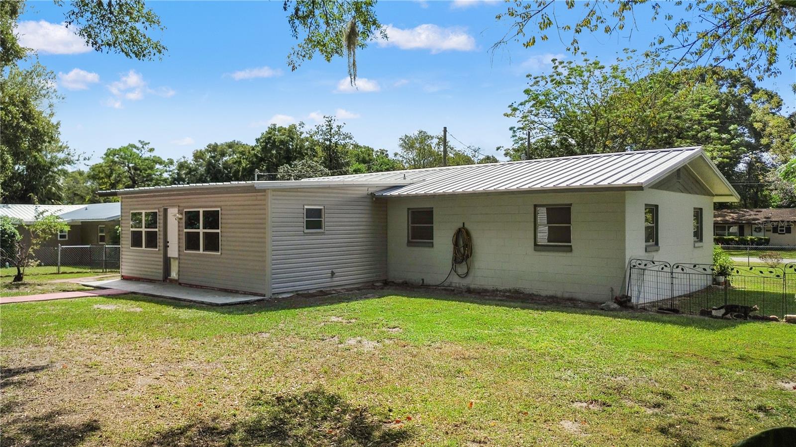 Image 35 of 44 For 2301 36th Street