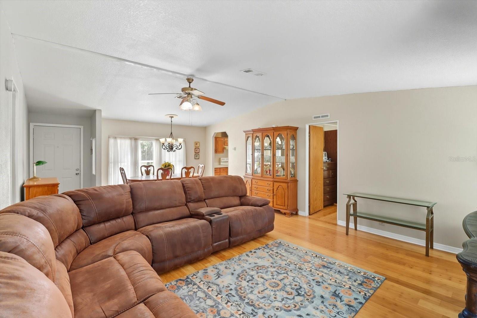 Image 10 of 46 For 22565 117th Street