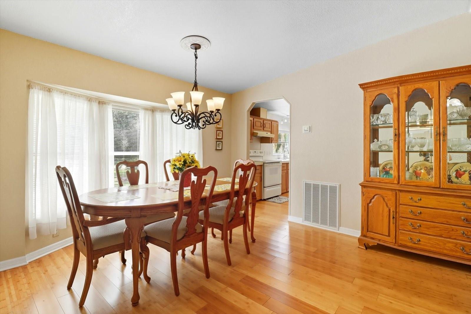 Image 11 of 46 For 22565 117th Street