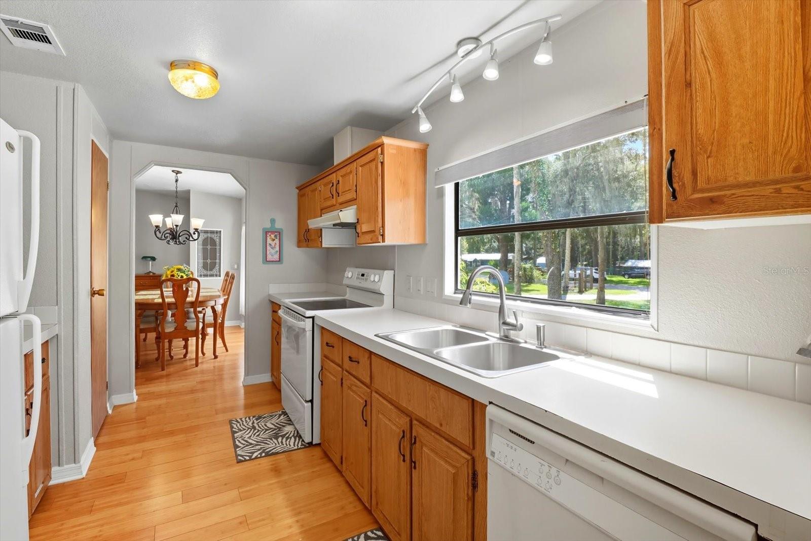 Image 13 of 46 For 22565 117th Street