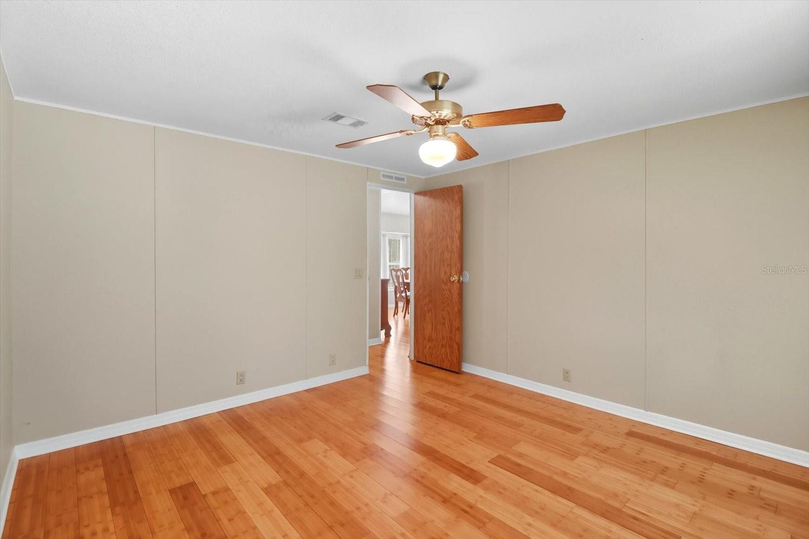 Image 28 of 46 For 22565 117th Street