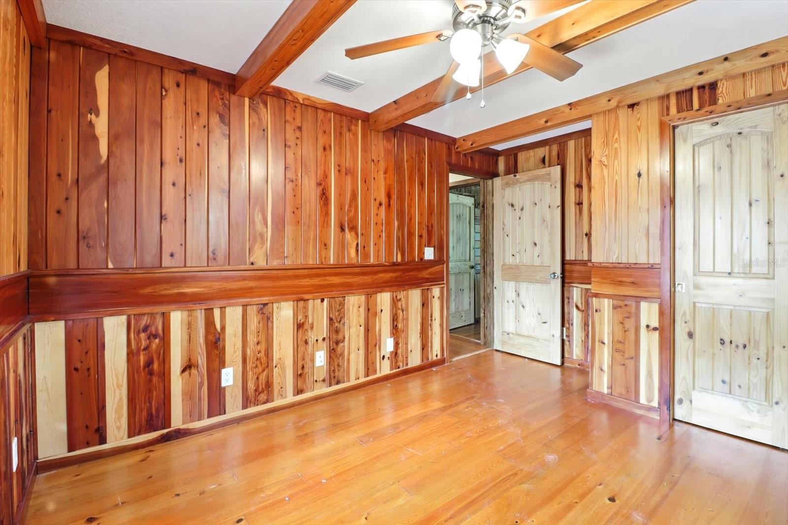 Image 24 of 47 For 10596 Ashwood Lane