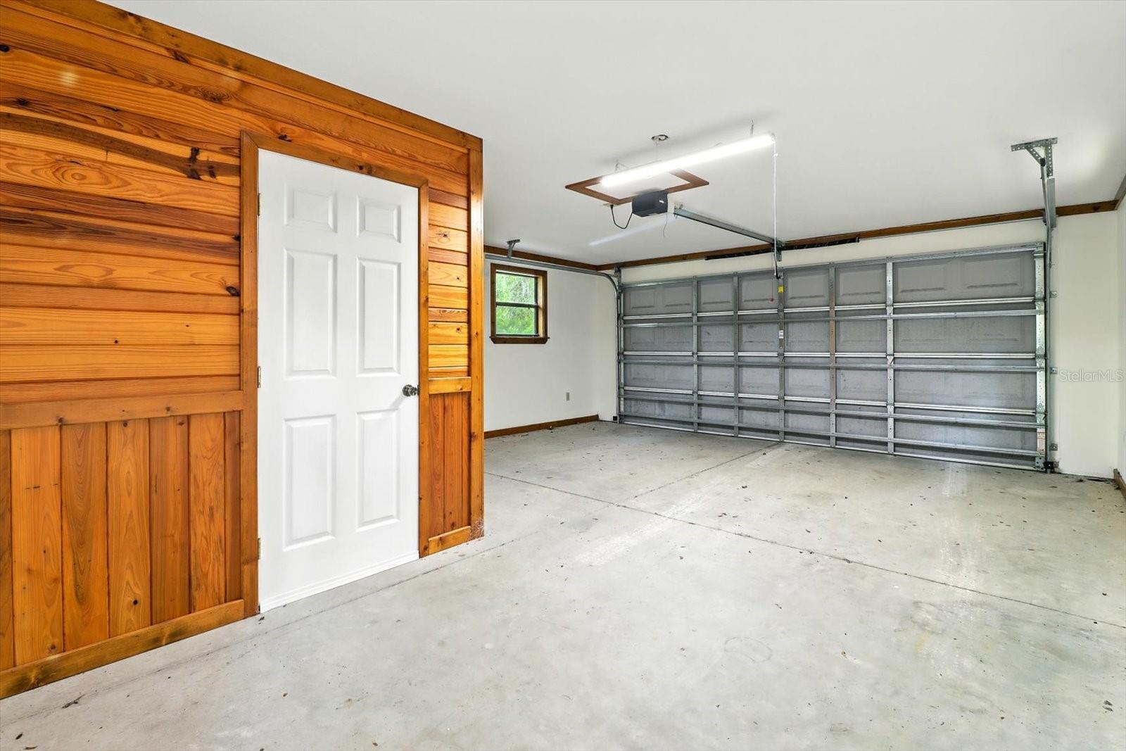 Image 36 of 47 For 10596 Ashwood Lane