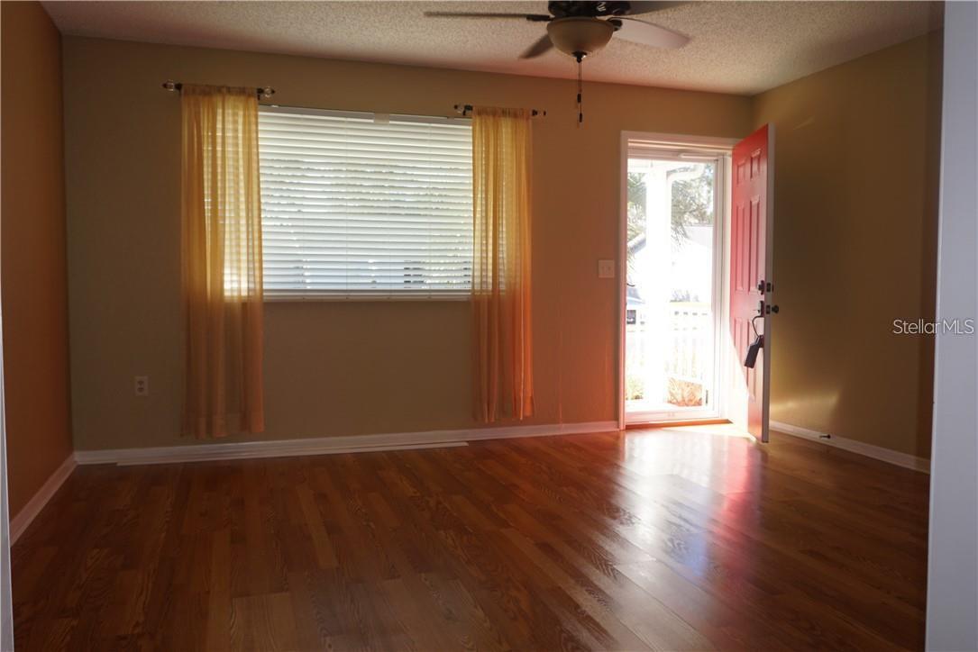 Image 2 of 16 For 10947 83rd Court