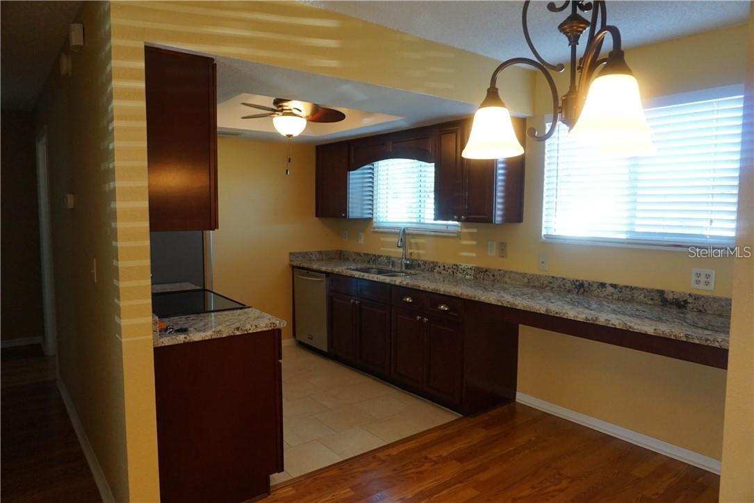 Image 4 of 16 For 10947 83rd Court