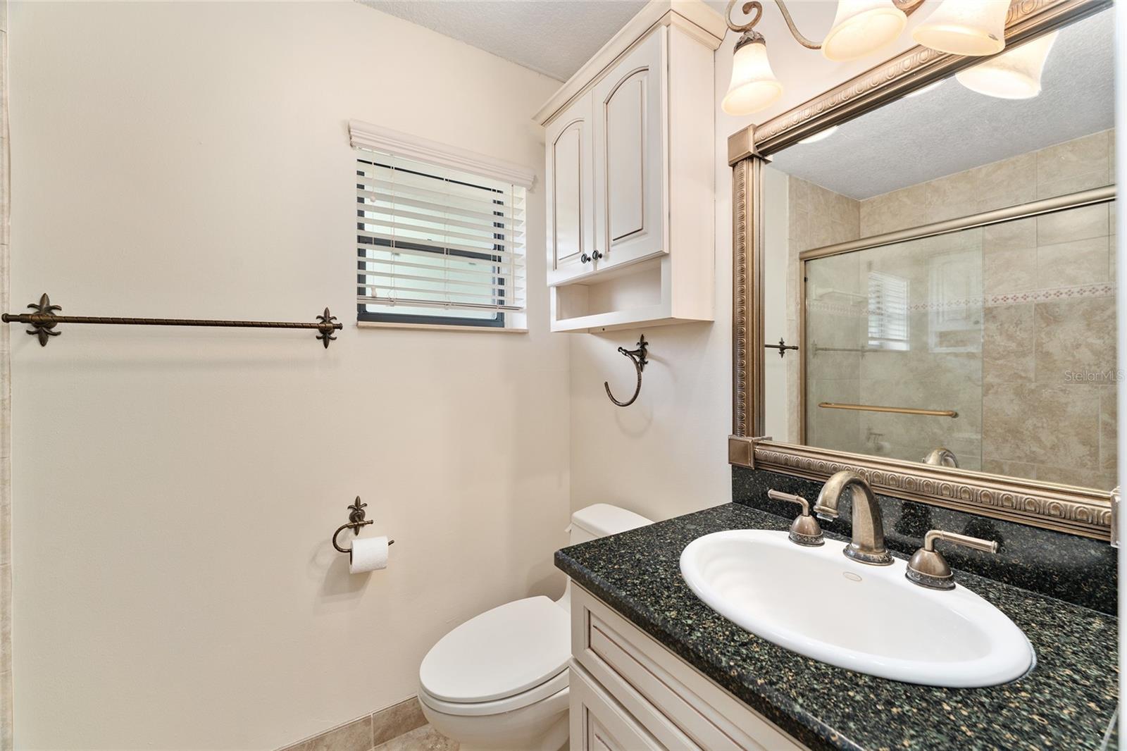 Image 38 of 74 For 290 Queensberry Court