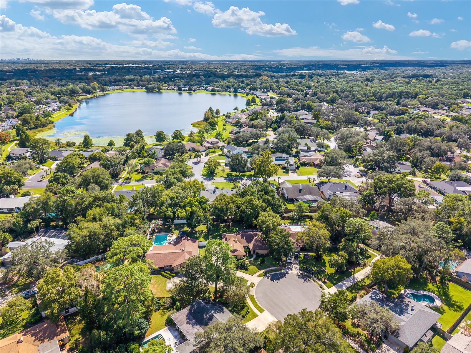 Image 68 of 74 For 290 Queensberry Court