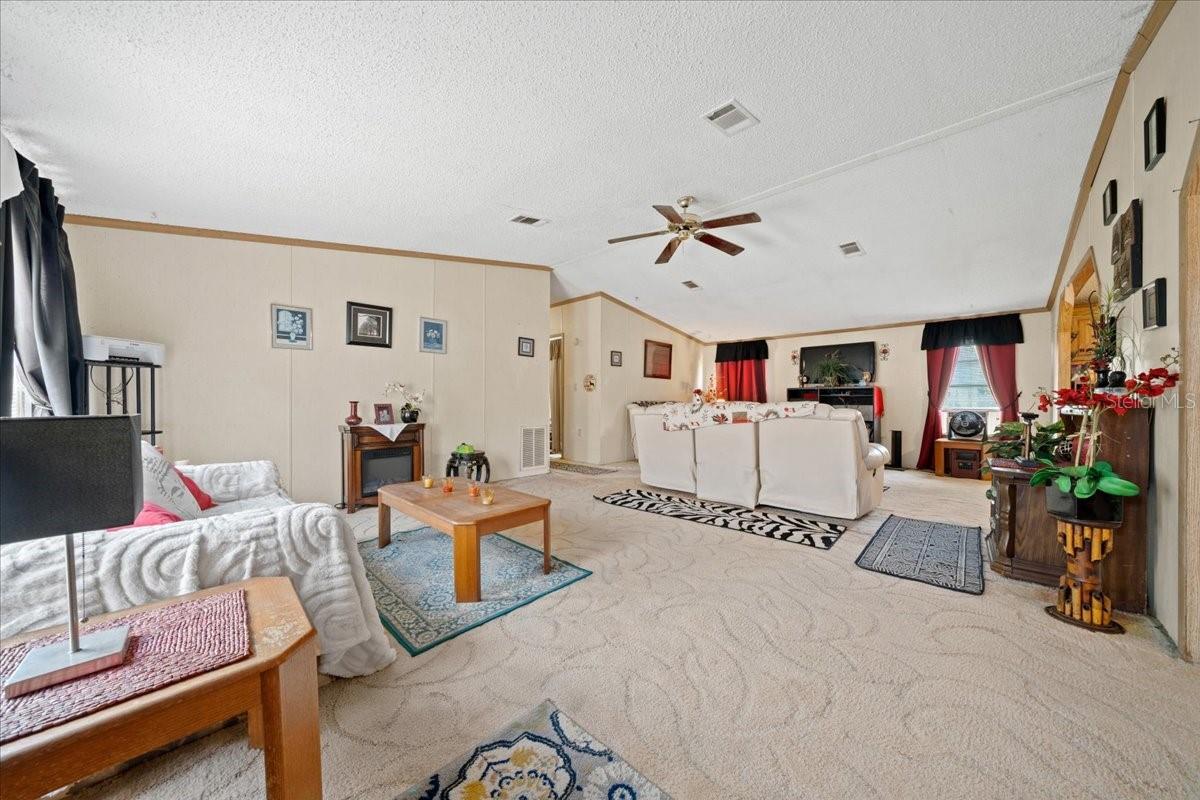 Image 10 of 22 For 11302 105th Avenue