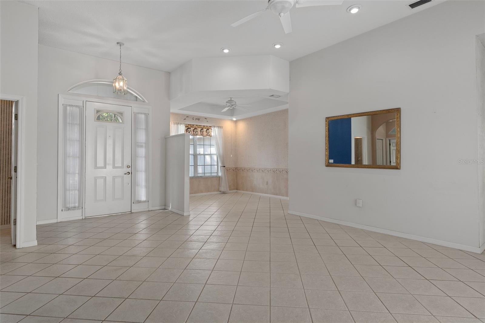 Image 14 of 62 For 4881 Phoenix Drive