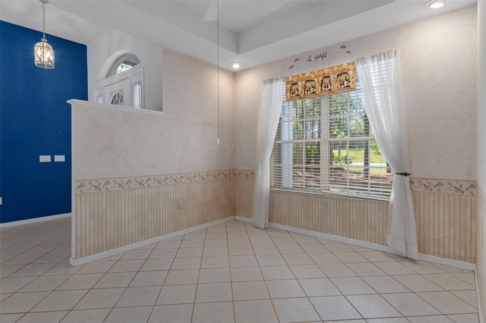 Image 17 of 62 For 4881 Phoenix Drive