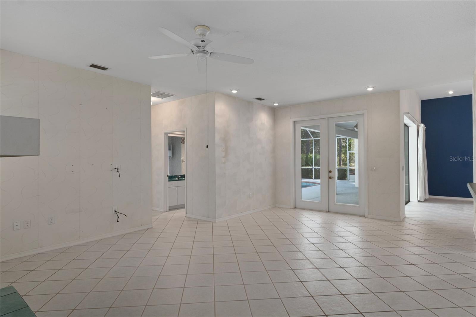 Image 23 of 62 For 4881 Phoenix Drive
