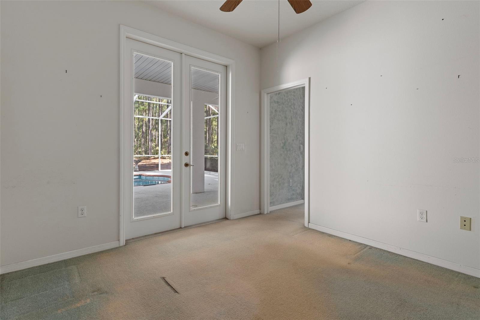 Image 31 of 62 For 4881 Phoenix Drive