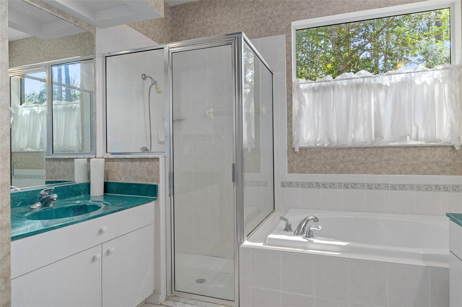 Image 34 of 62 For 4881 Phoenix Drive