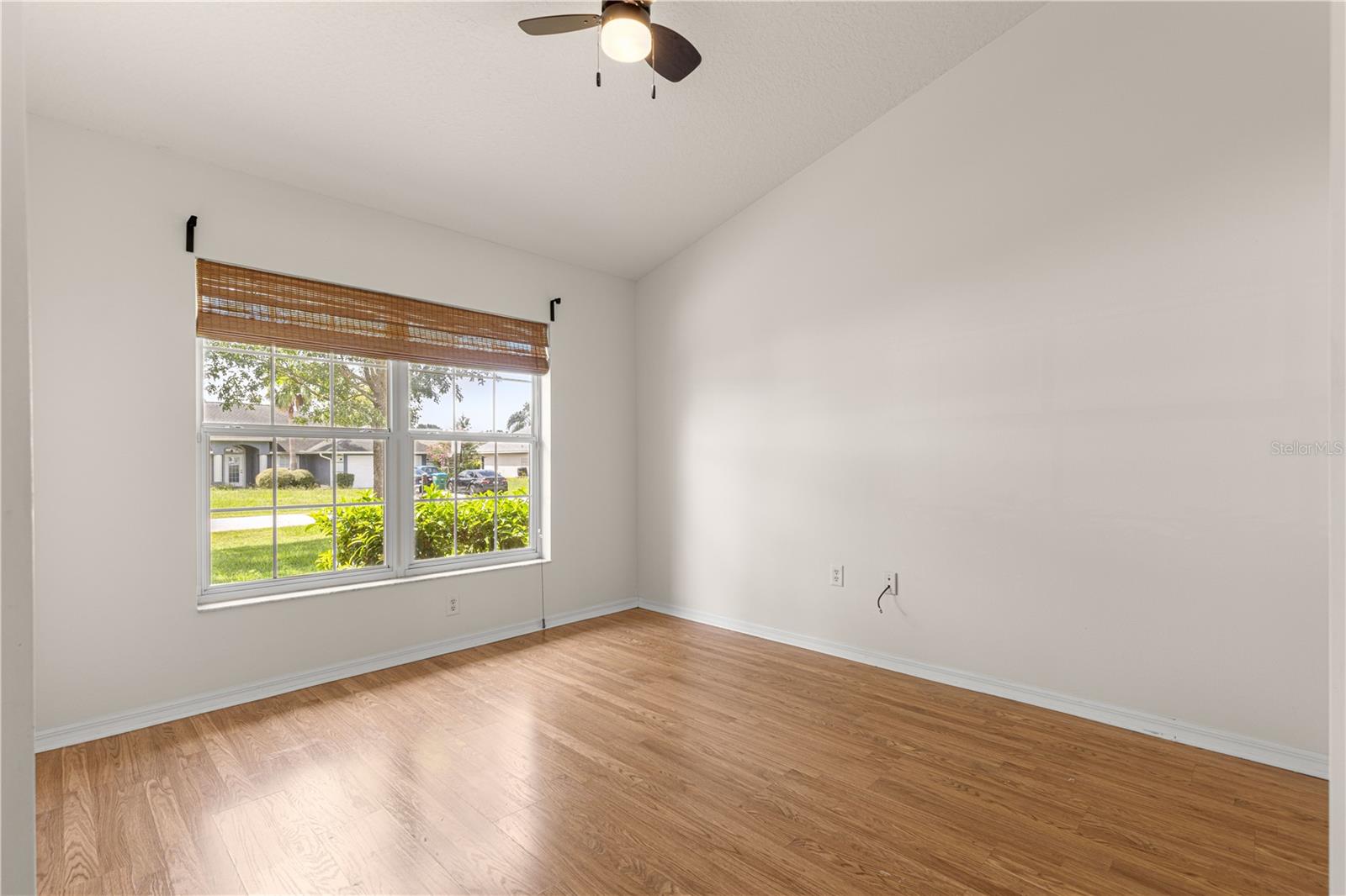 Image 5 of 44 For 5661 88th Place