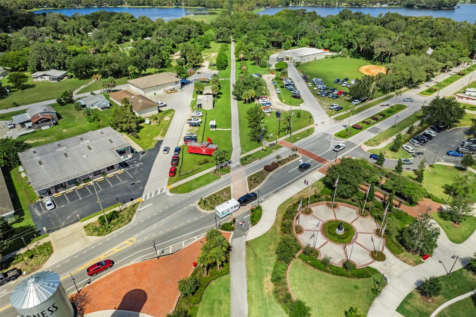 Image 76 of 80 For 419 Apopka Avenue