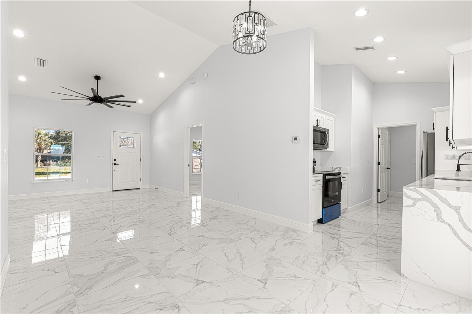 Image 11 of 28 For 15186 61st Court