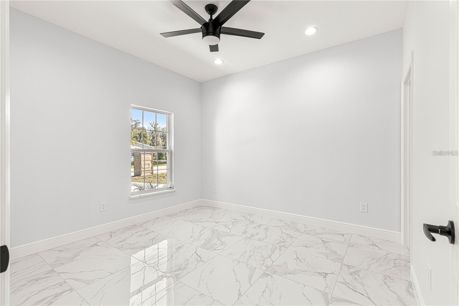 Image 17 of 28 For 15186 61st Court