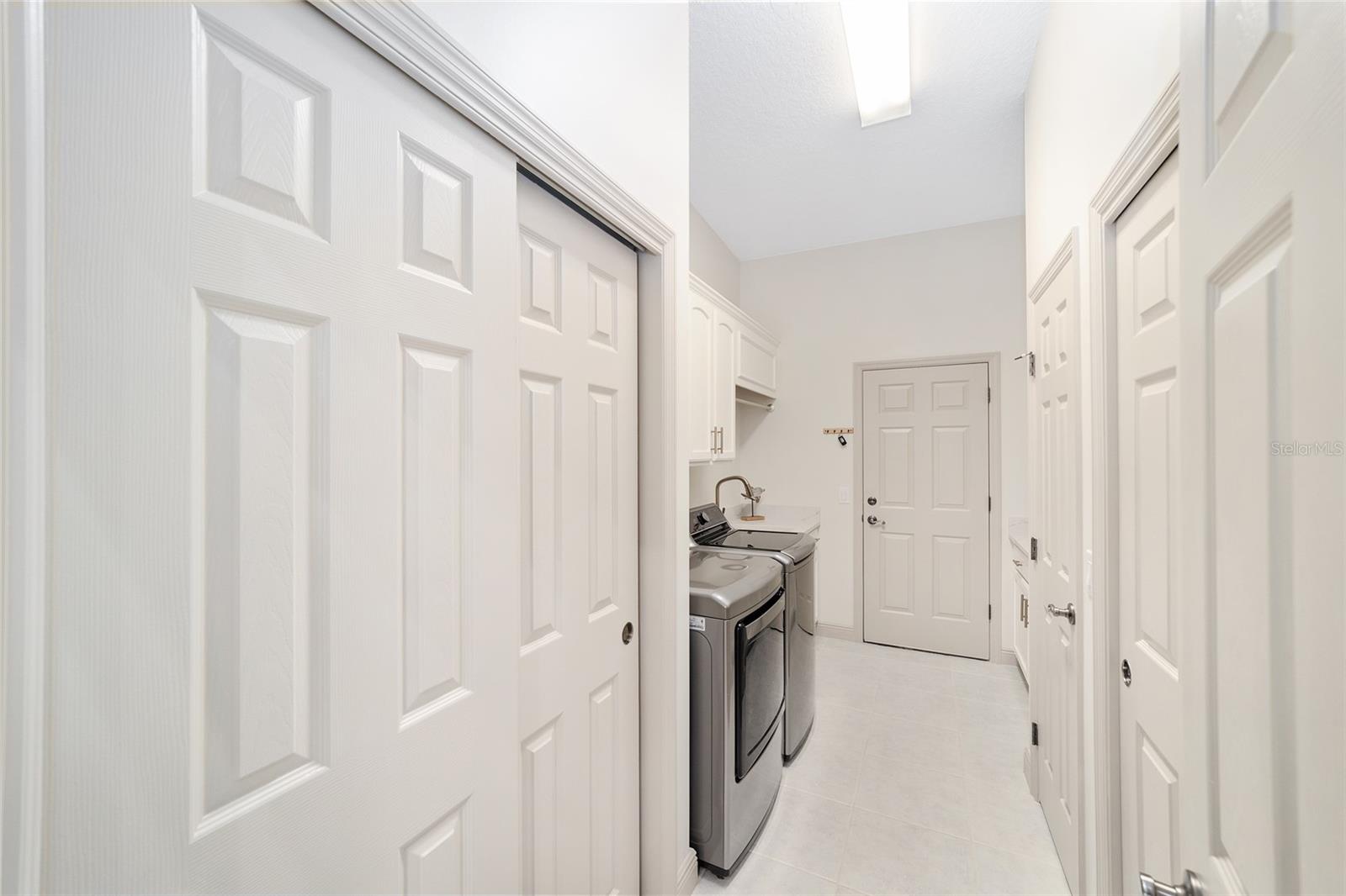 Image 43 of 62 For 2834 Prestwick Way