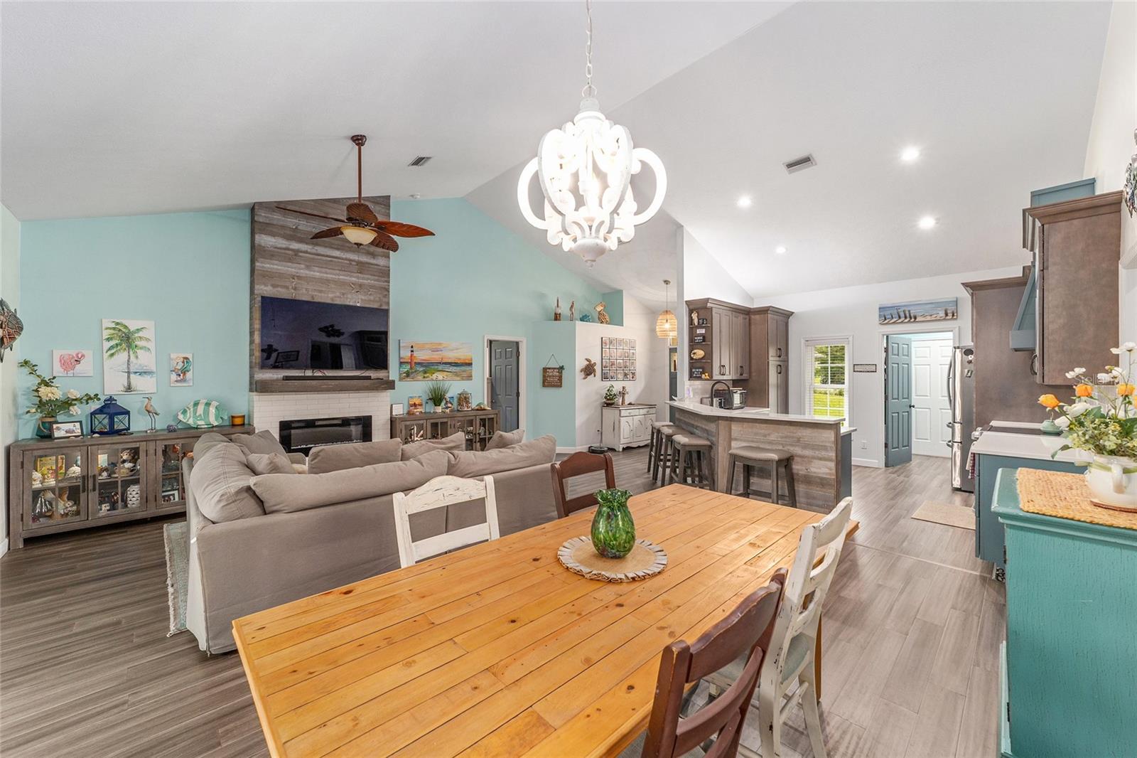 Image 13 of 42 For 3135 Barton Creek Circle