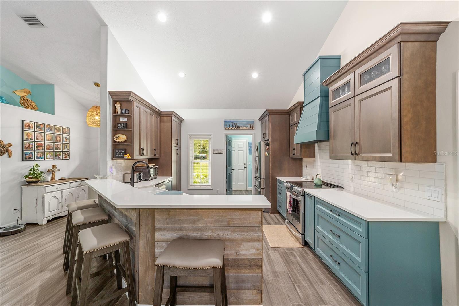 Image 17 of 42 For 3135 Barton Creek Circle