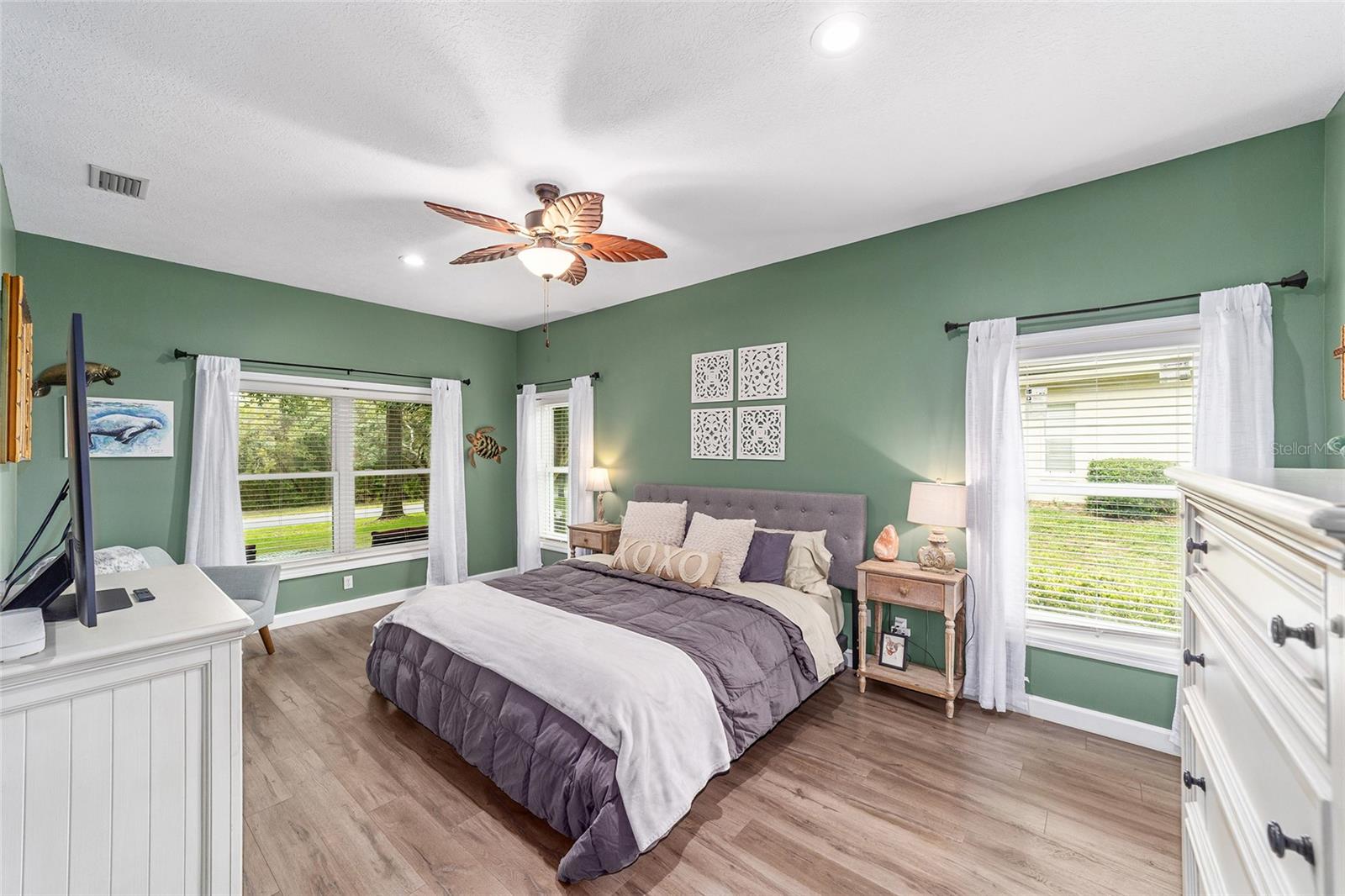 Image 20 of 42 For 3135 Barton Creek Circle