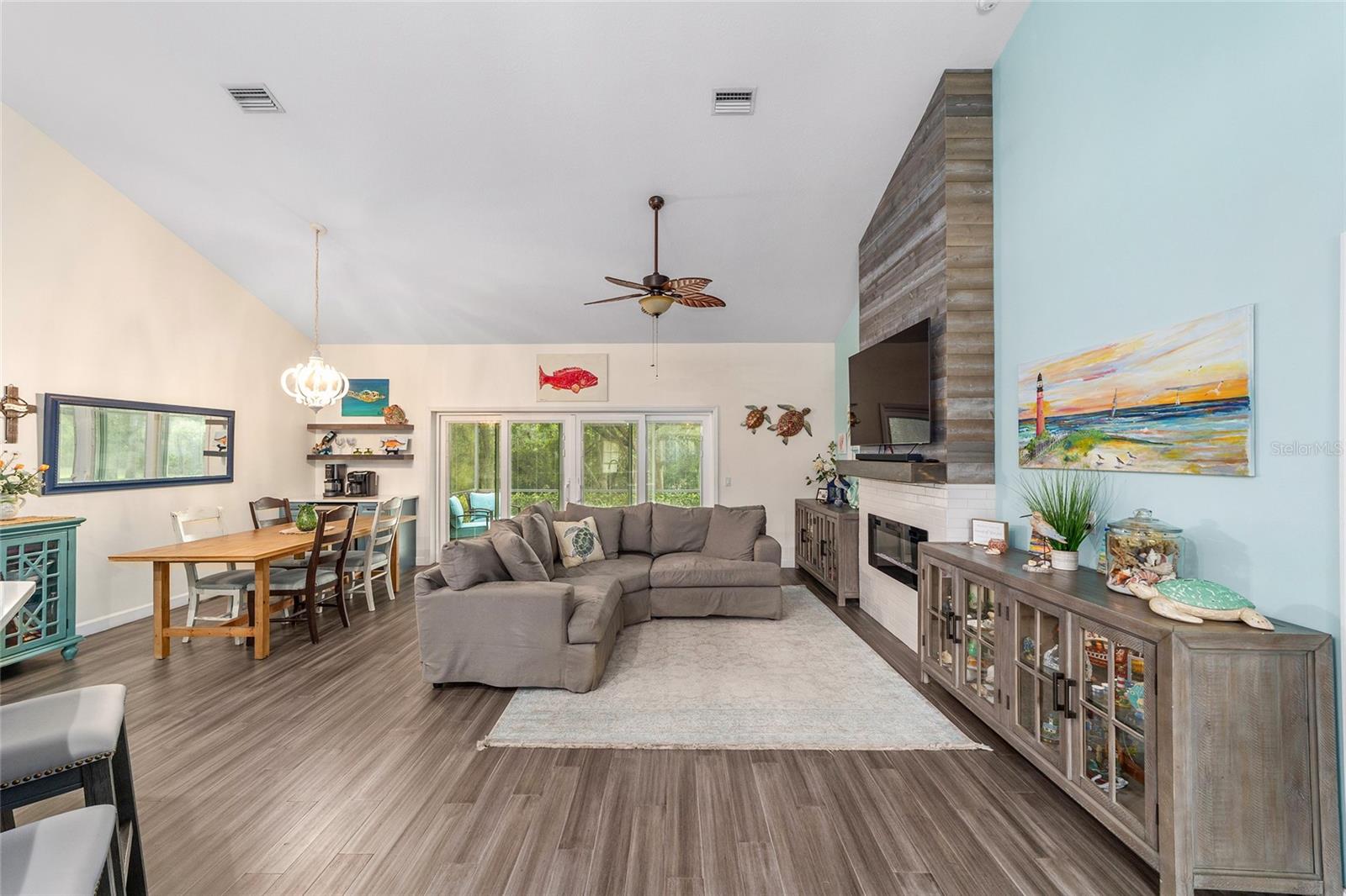 Image 7 of 42 For 3135 Barton Creek Circle