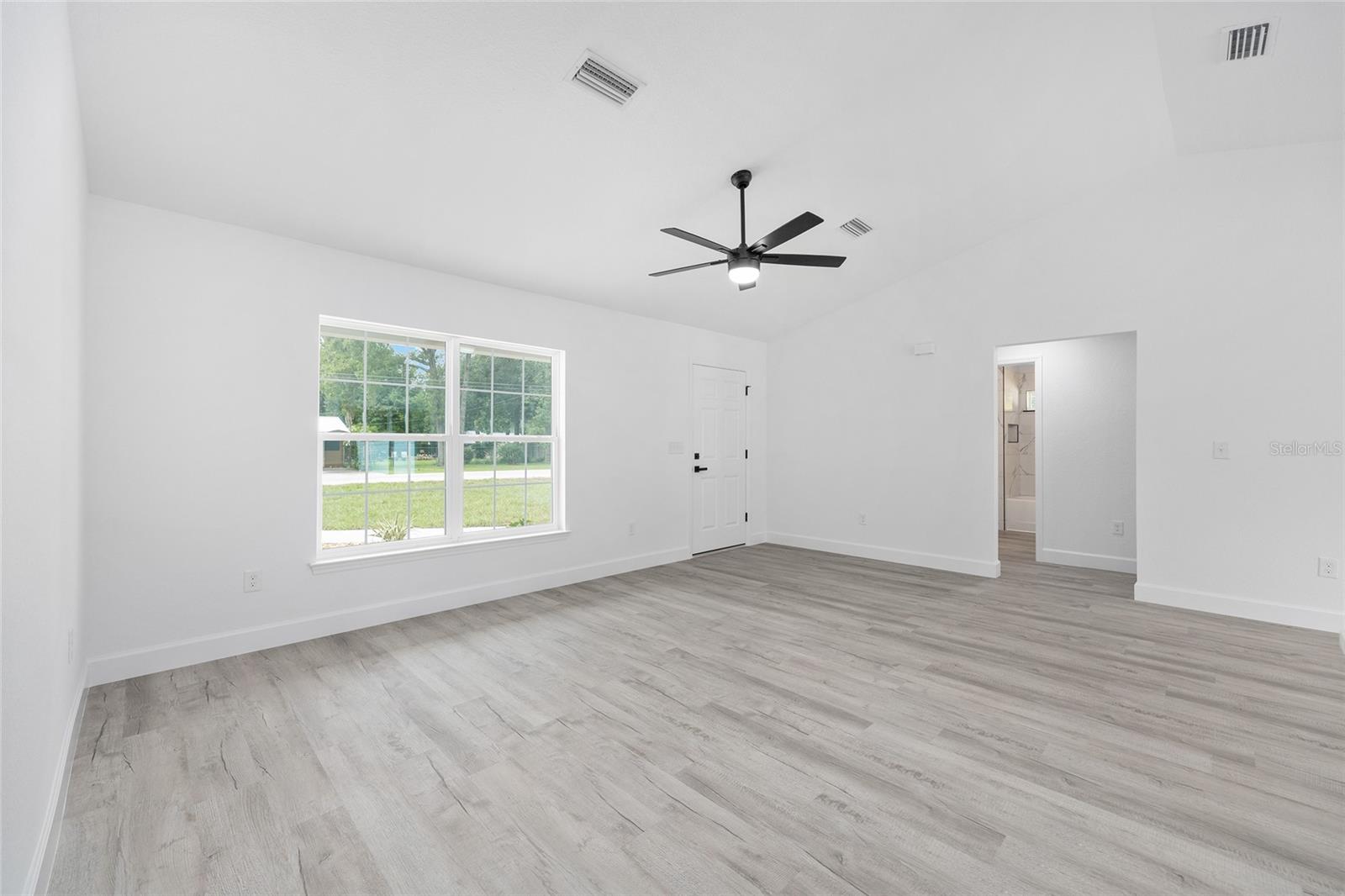 Image 13 of 28 For 5280 60th Terrace