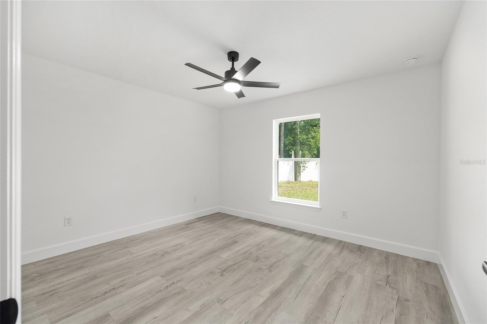 Image 23 of 28 For 5280 60th Terrace
