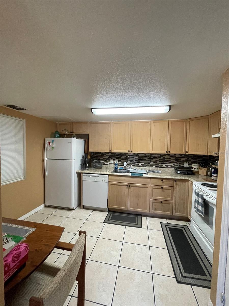 Image 6 of 24 For 8234 Fairways Circle D201