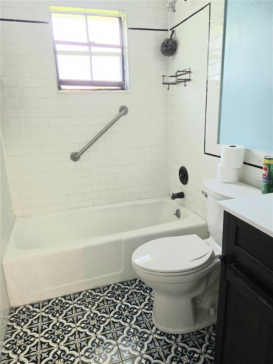 Image 13 of 22 For 4091 4th Terrace
