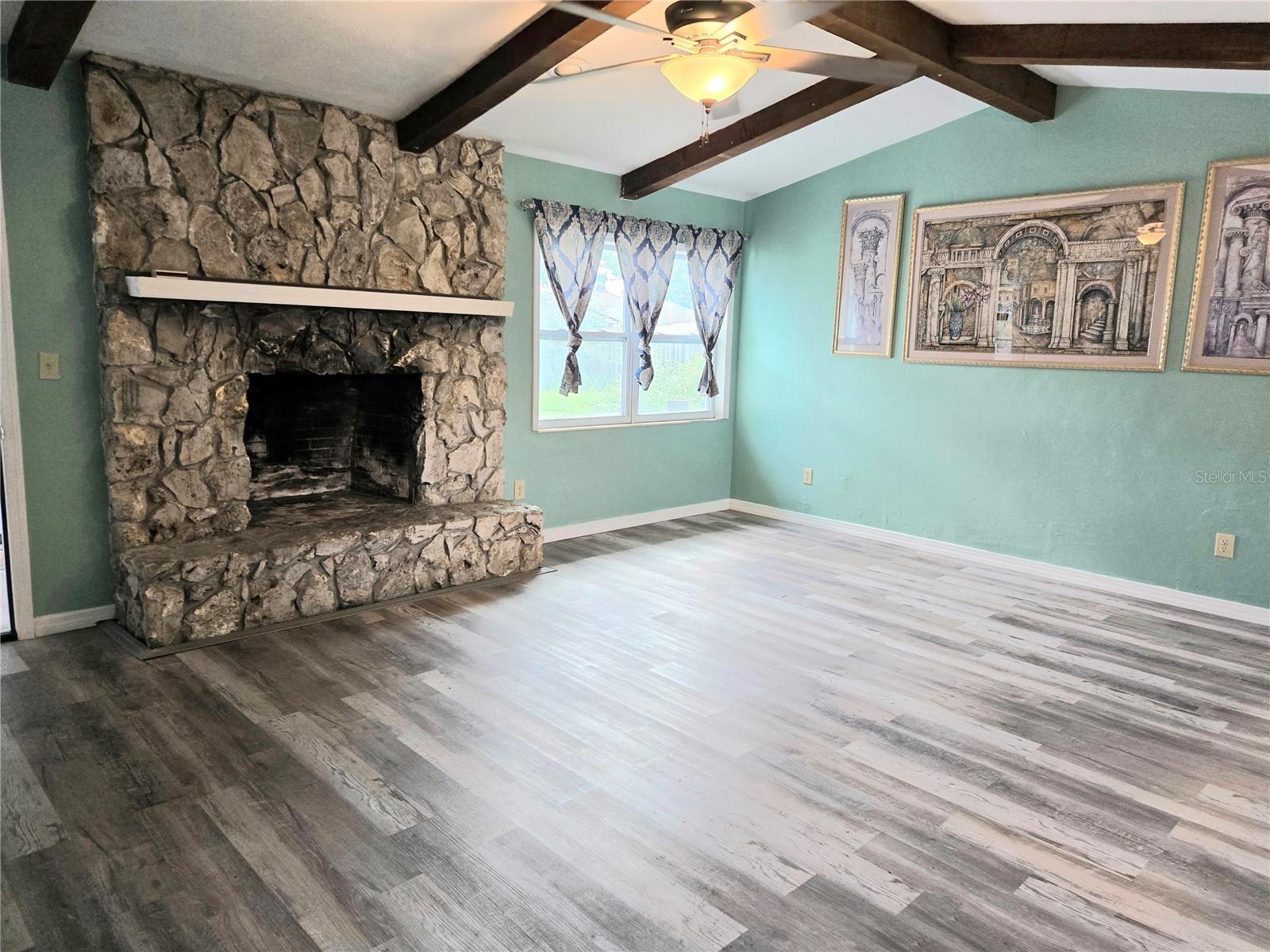 Image 4 of 22 For 4091 4th Terrace