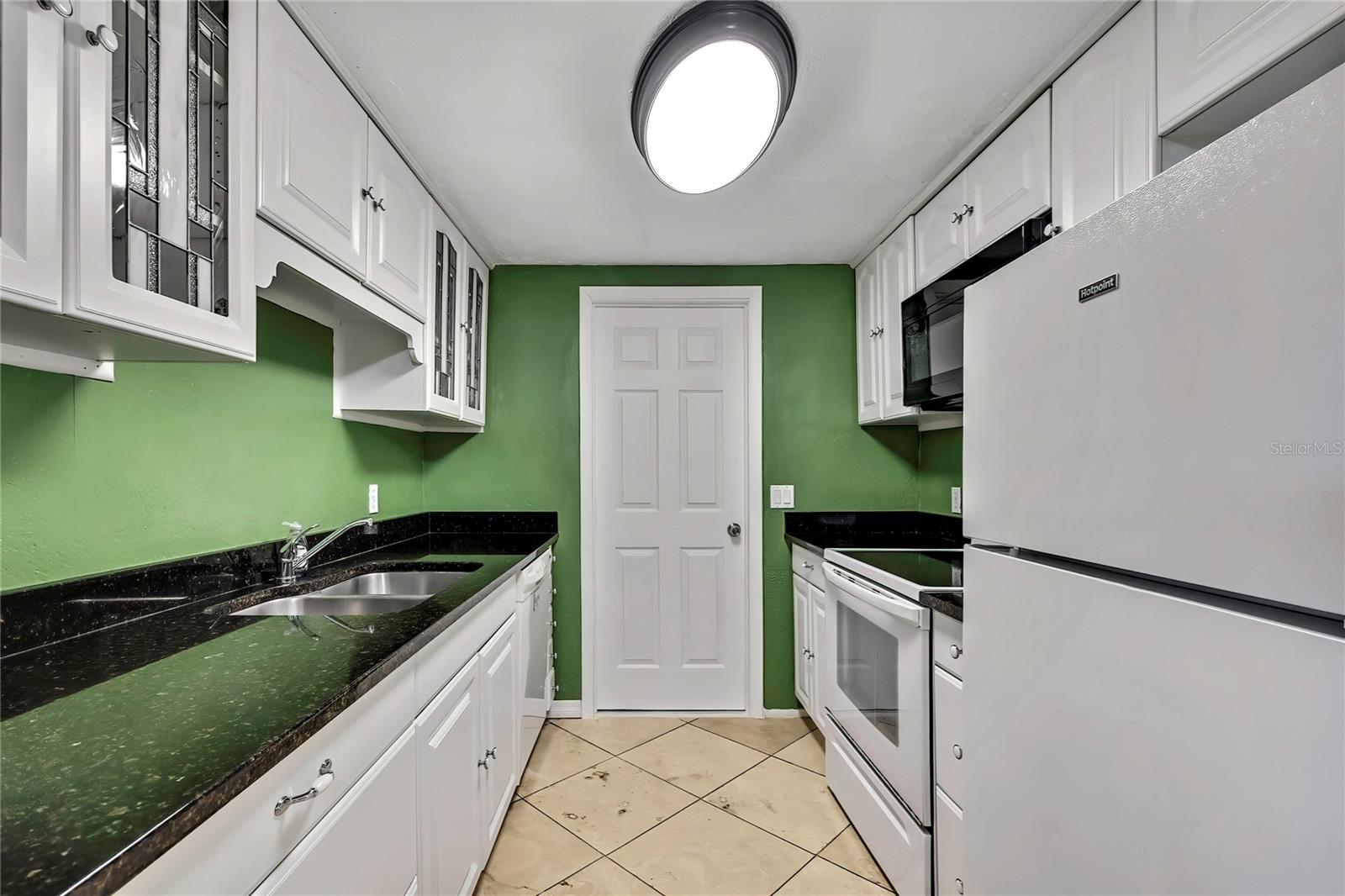Image 17 of 44 For 7726 Gulf Highlands Drive
