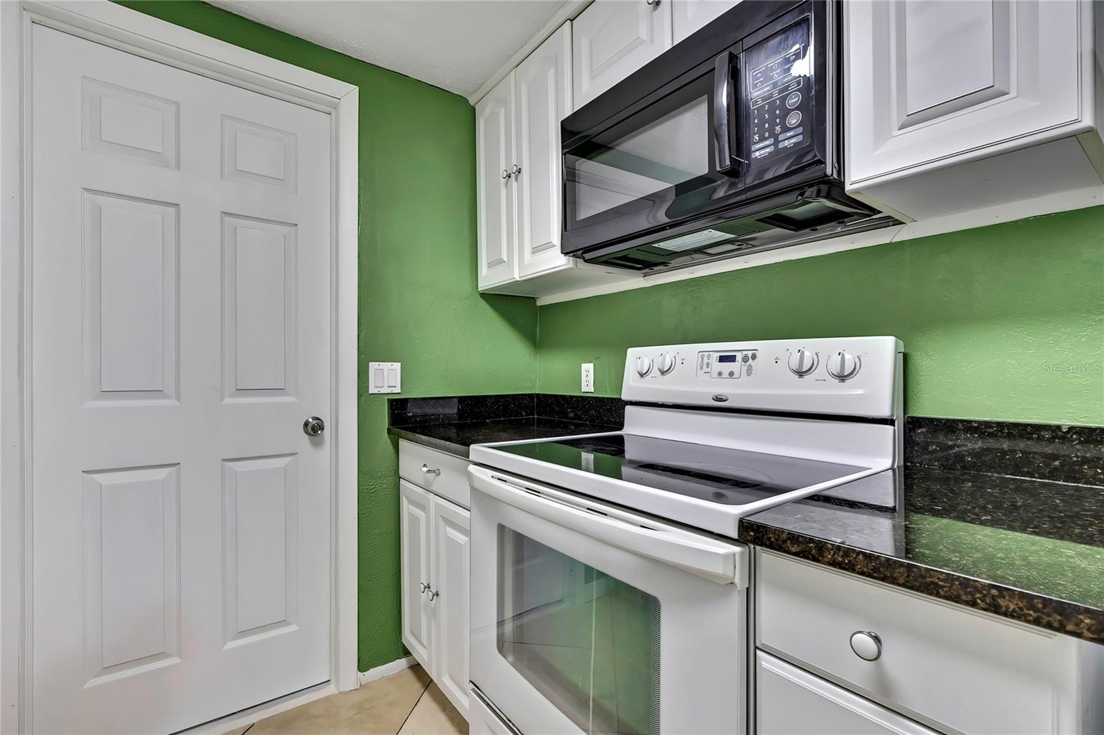 Image 18 of 44 For 7726 Gulf Highlands Drive