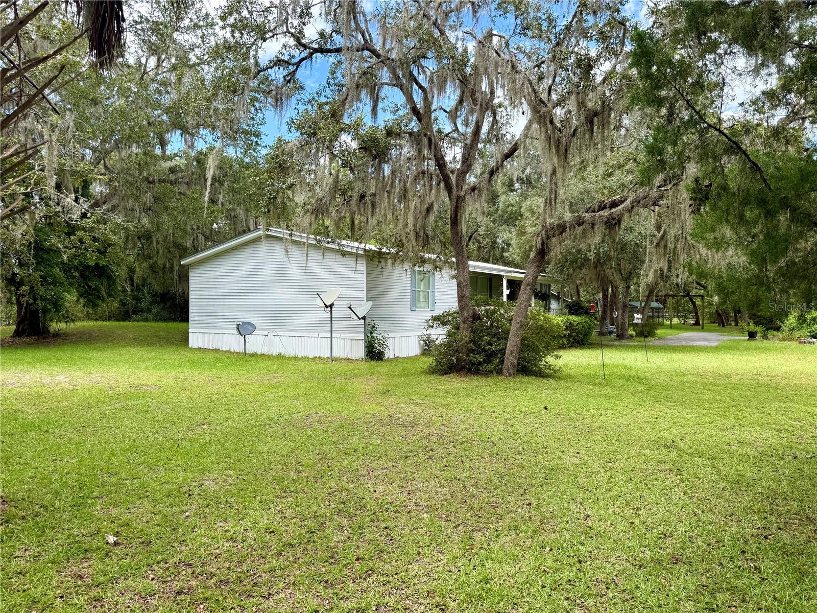 Image 4 of 29 For 340 Debra Street