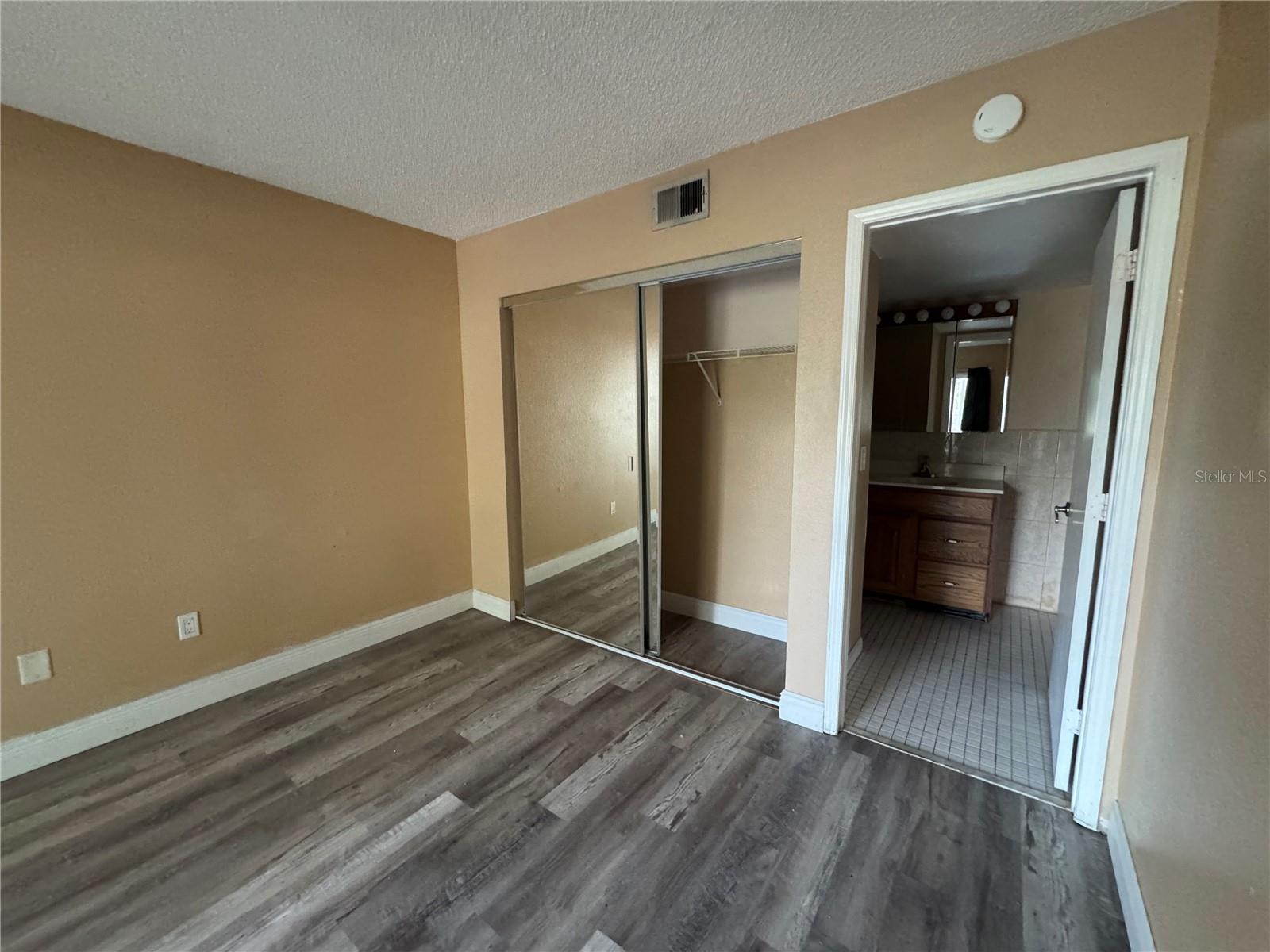 Image 20 of 28 For 8232 Fairways Circle D101