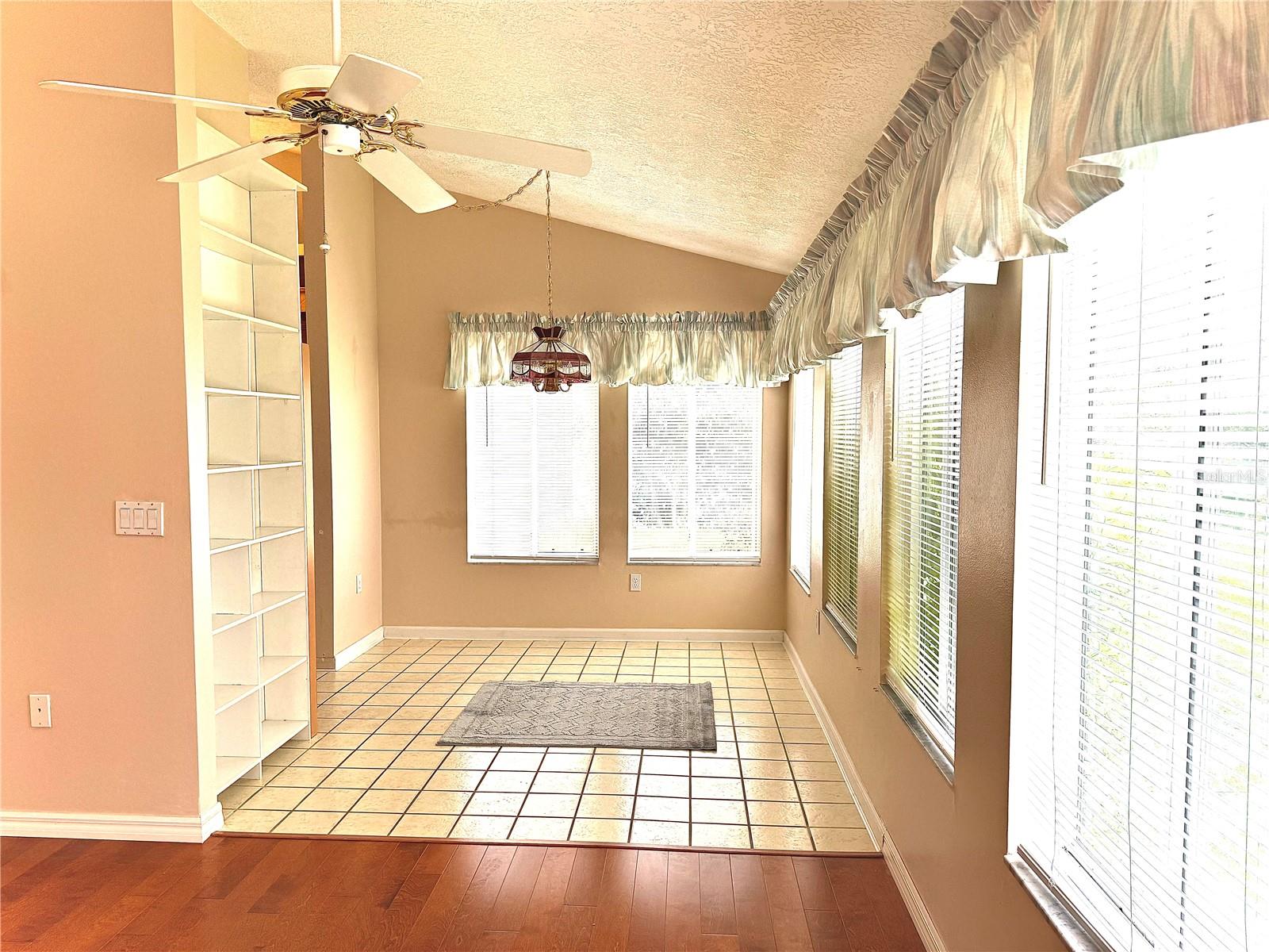 Image 22 of 58 For 6157 Silver Palm Way