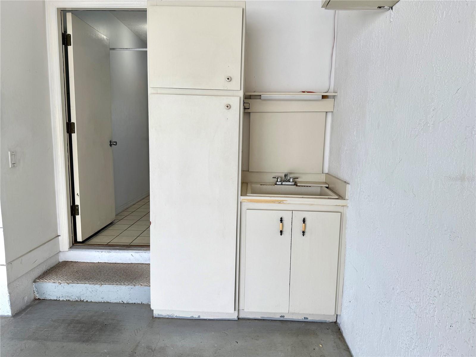 Image 33 of 58 For 6157 Silver Palm Way