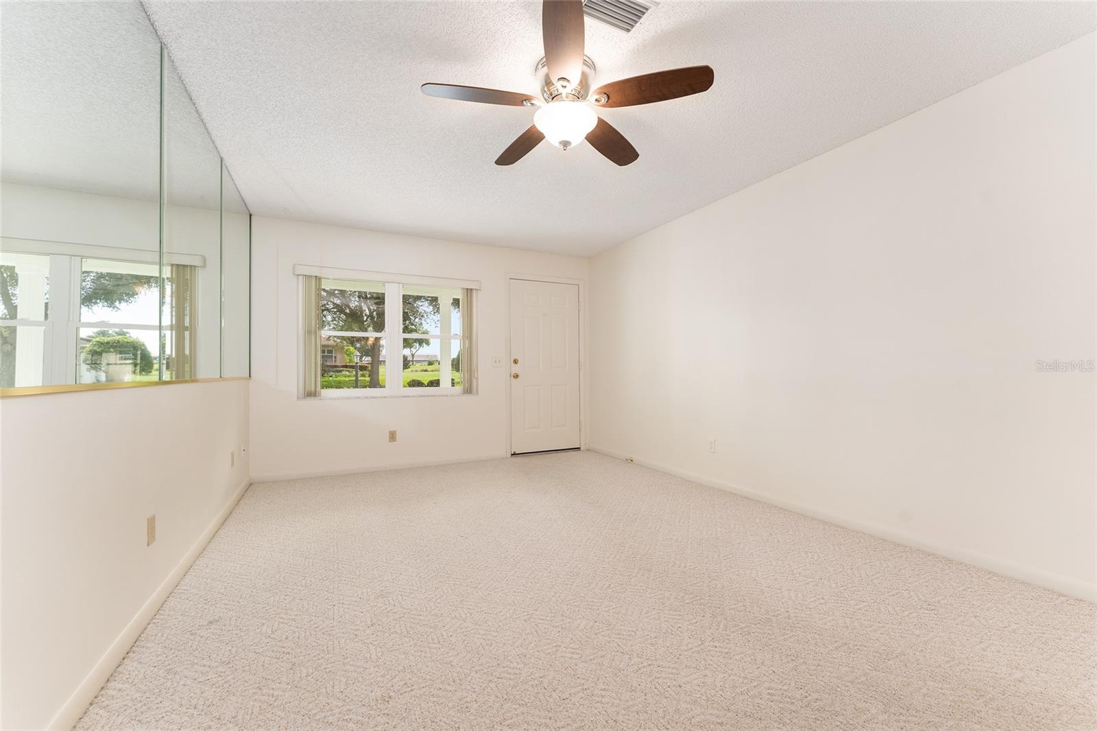 Image 17 of 61 For 9660 92nd Court C