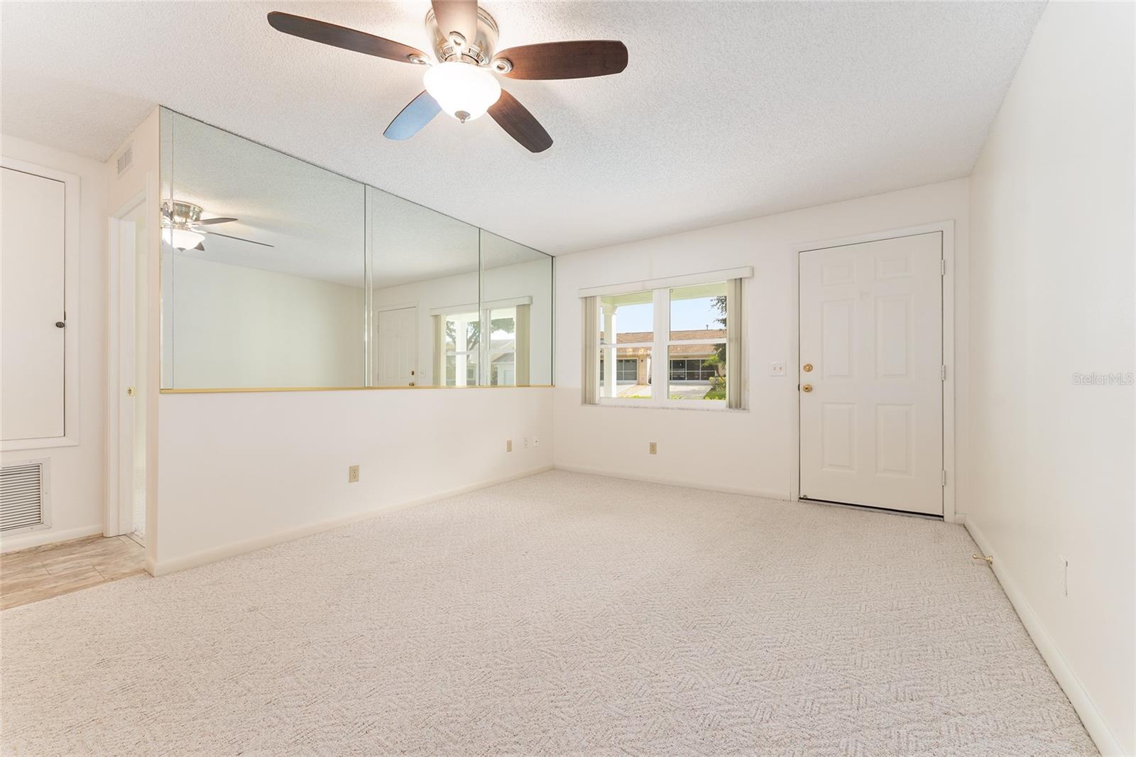 Image 18 of 61 For 9660 92nd Court C