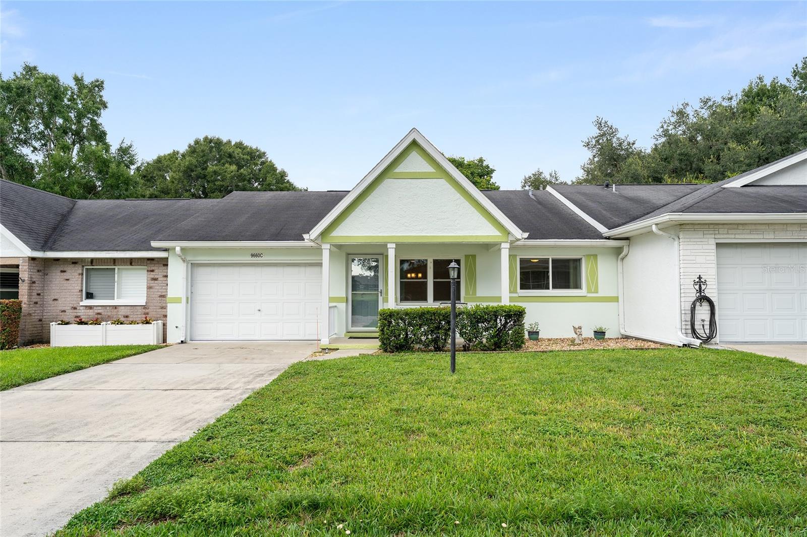 Image 3 of 61 For 9660 92nd Court C