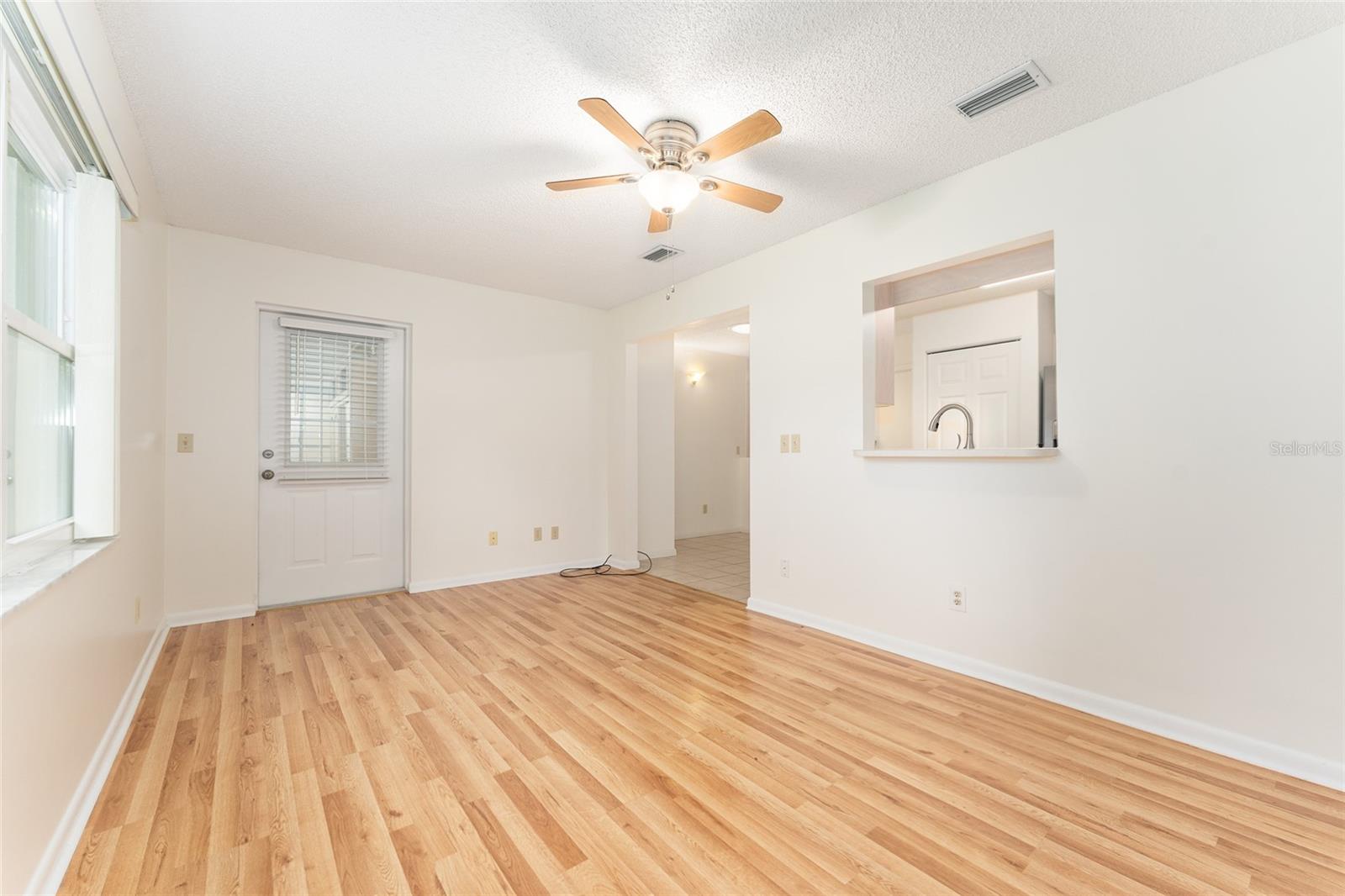 Image 36 of 61 For 9660 92nd Court C