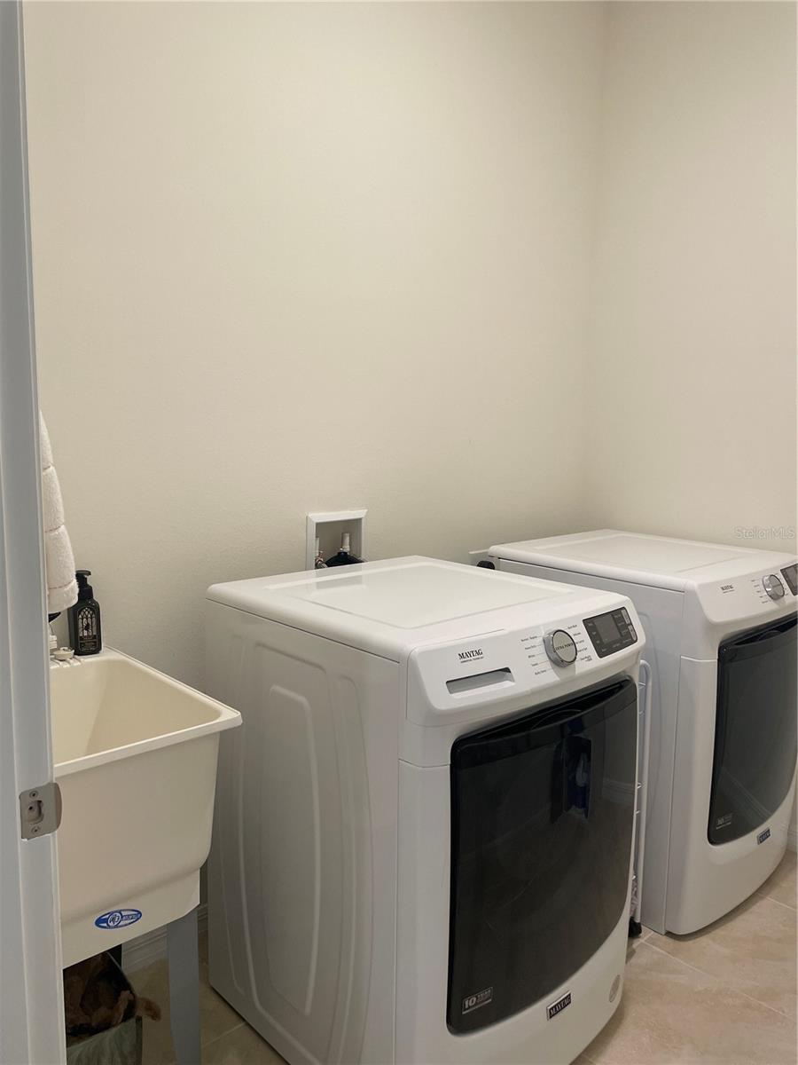 Image 16 of 27 For 6209 89th Street Road