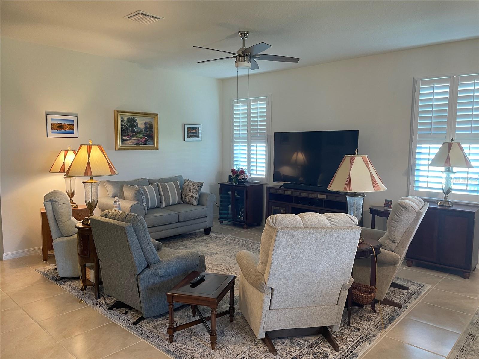 Image 9 of 27 For 6209 89th Street Road