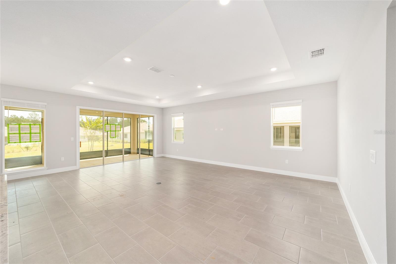 Image 11 of 47 For 10135 106th Circle