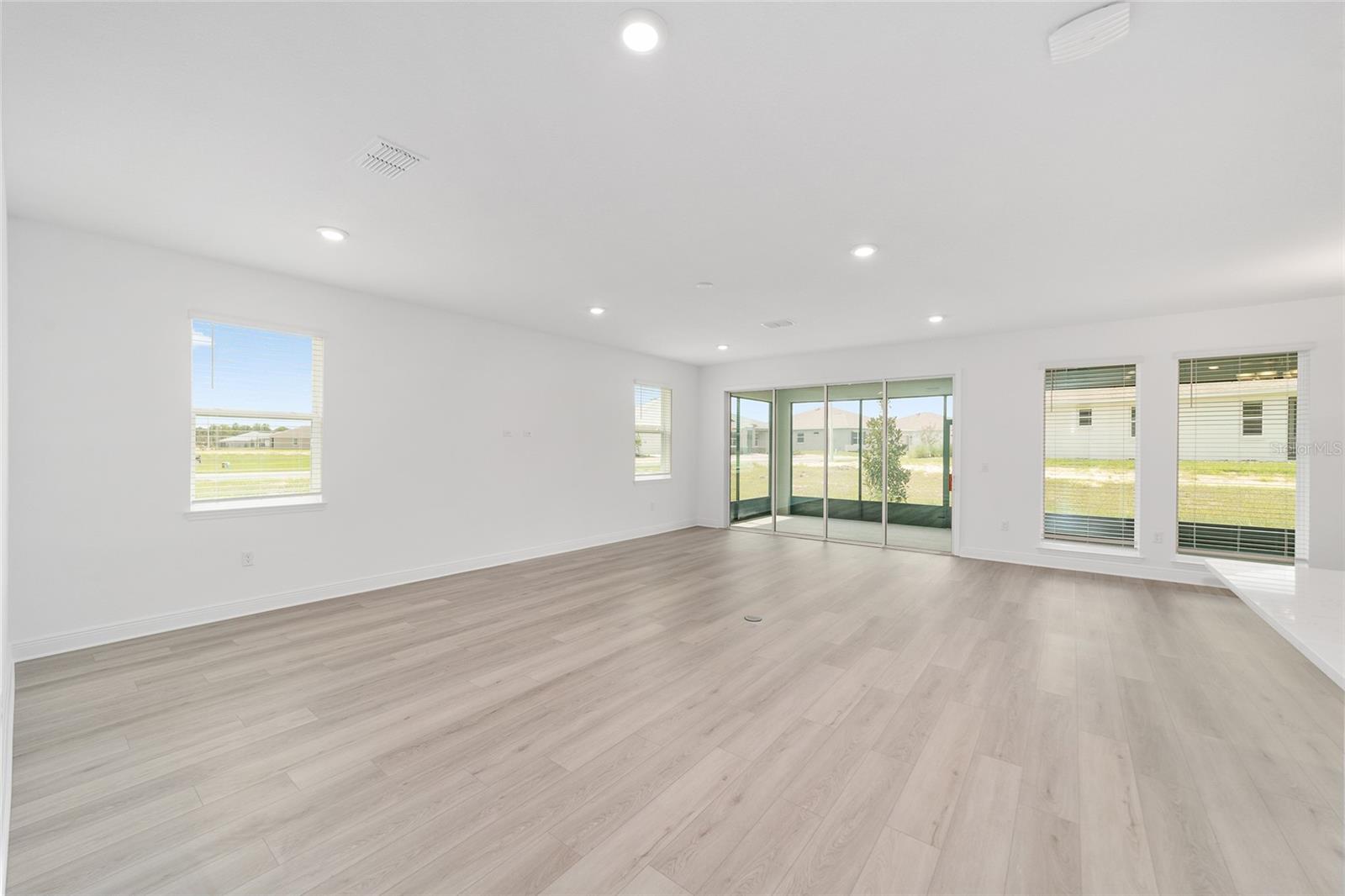 Image 11 of 47 For 10079 106th Circle